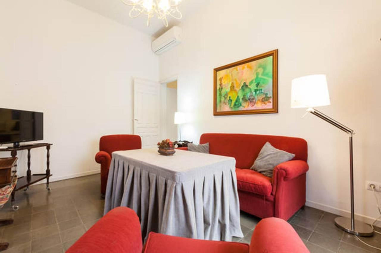 Apartamentos Rg Arenal Seville Bilik gambar