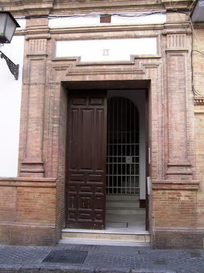 Apartamentos Rg Arenal Seville Bilik gambar